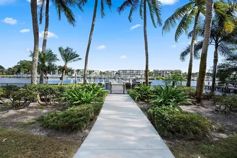 2270 Wilsee Road Palm Beach Gardens FL 33410