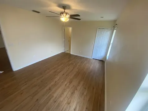 5481 NW Commodore Terrace Port St Lucie FL 34983