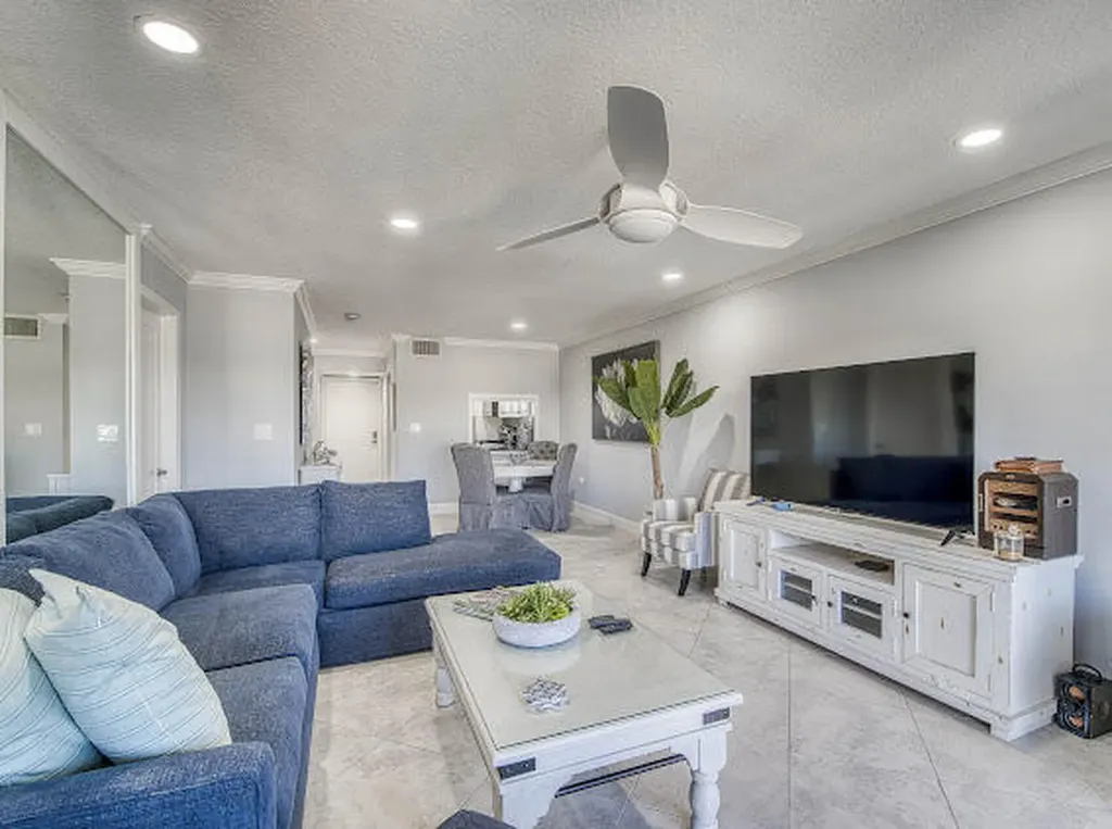 3605 S Ocean Boulevard South Palm Beach FL 33480