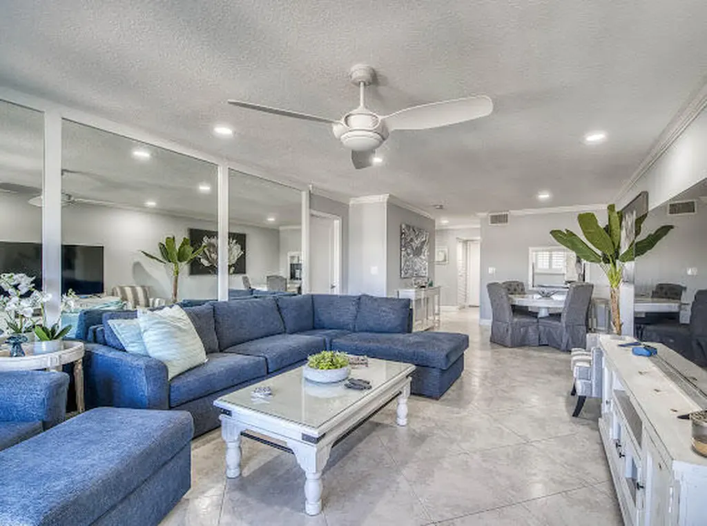 3605 S Ocean Boulevard South Palm Beach FL 33480