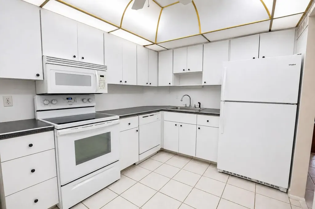 405 N Ocean Boulevard Pompano Beach FL 33062