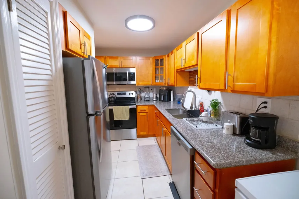 4 Royal Palm Way Boca Raton FL 33432