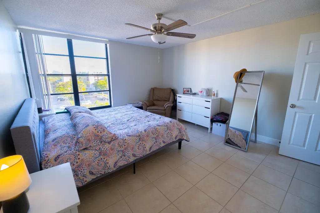 4 Royal Palm Way Boca Raton FL 33432