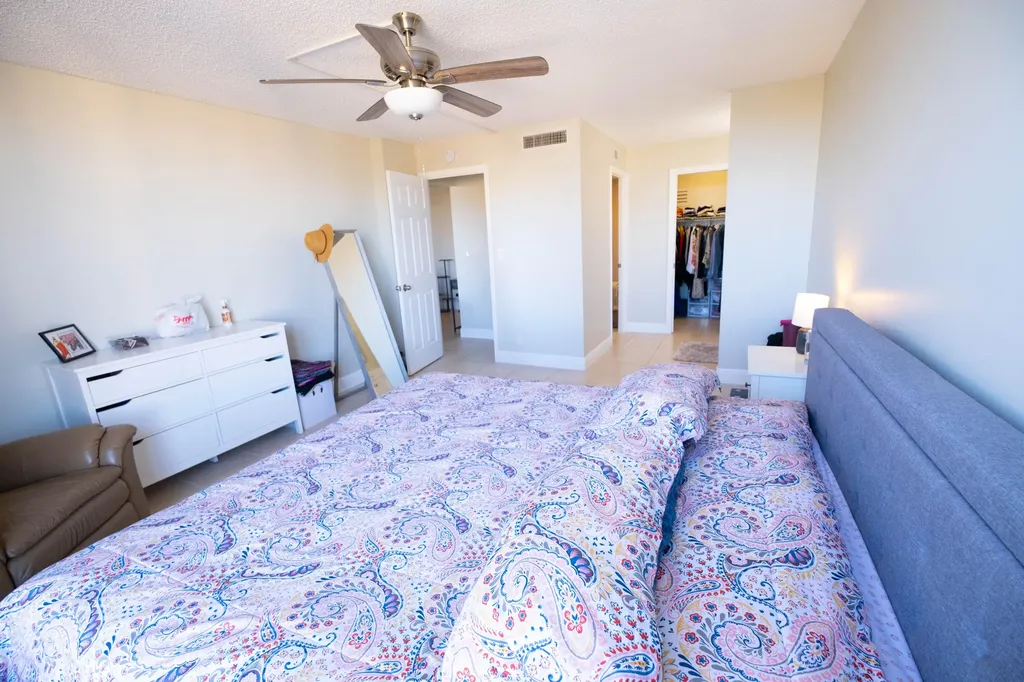 4 Royal Palm Way Boca Raton FL 33432