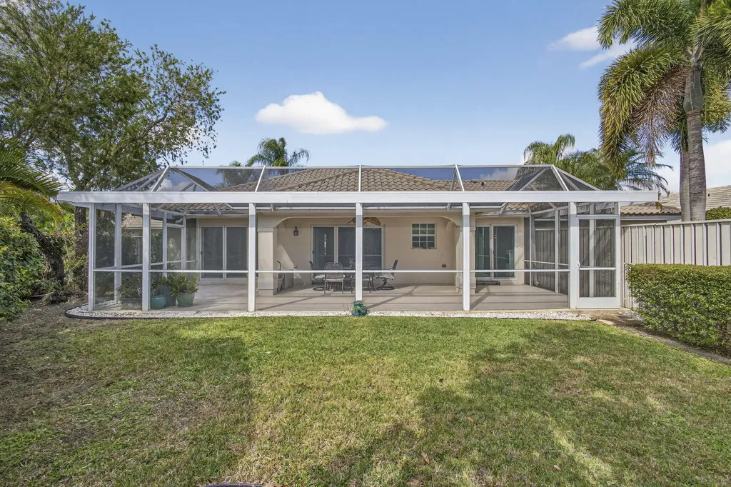 152 Eagleton Court Palm Beach Gardens FL 33418
