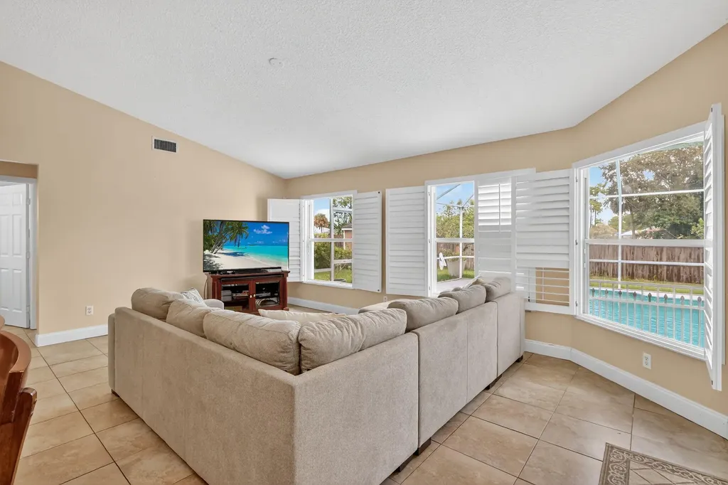 2631 SW Fair Isle Road Port St Lucie FL 34987
