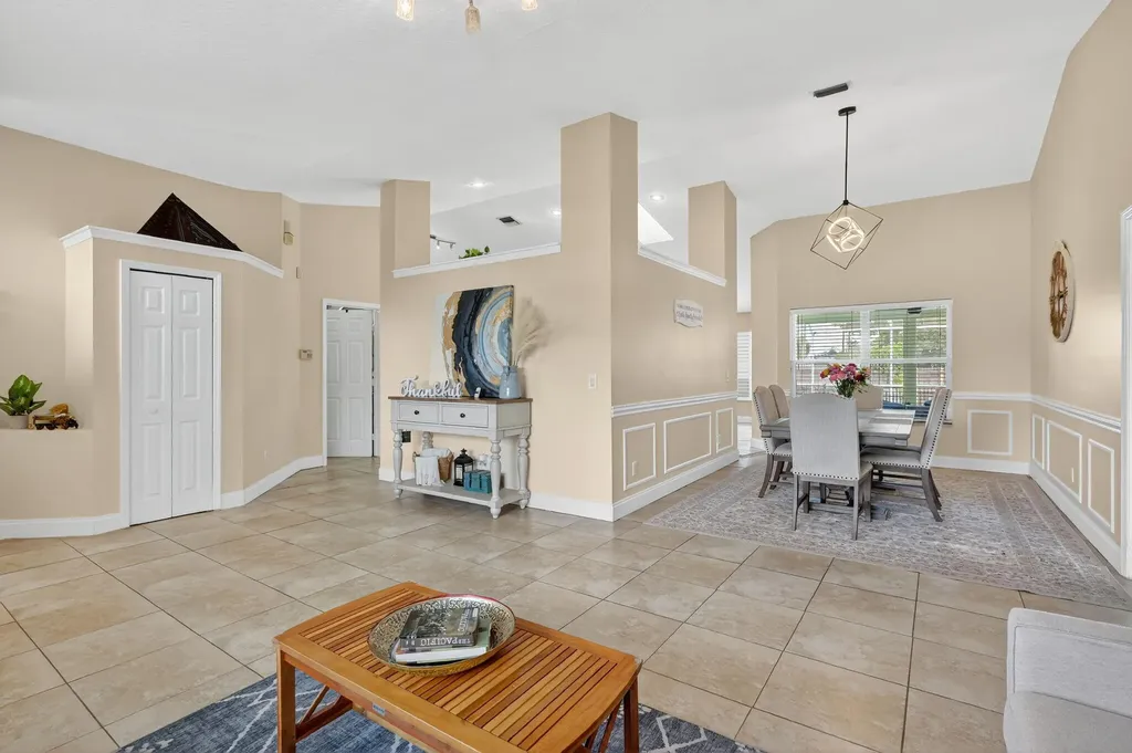 2631 SW Fair Isle Road Port St Lucie FL 34987