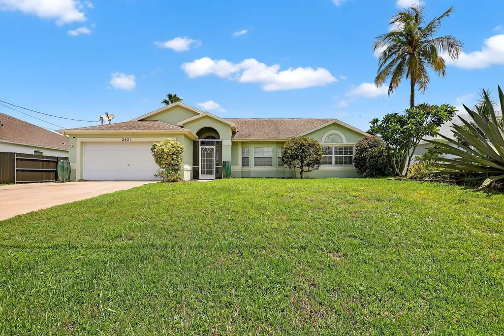 2631 SW Fair Isle Road Port St Lucie FL 34987