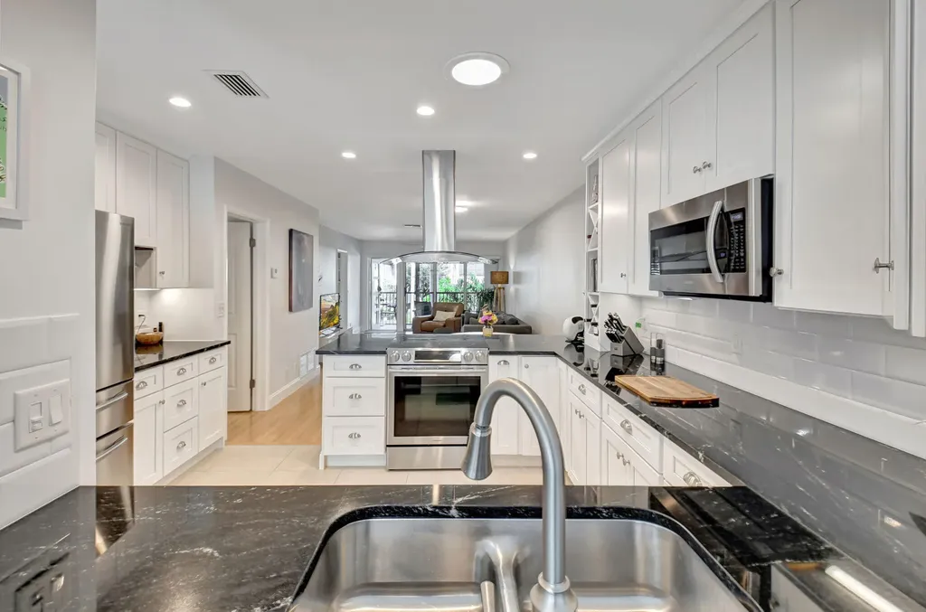 201 Venetian Drive Delray Beach FL 33483