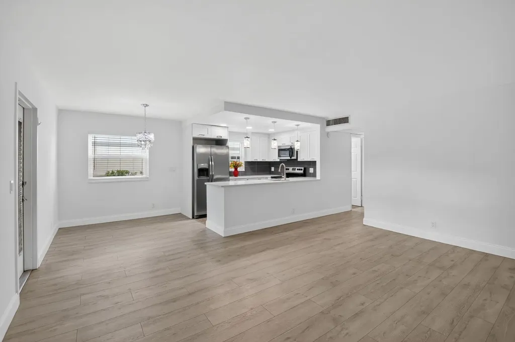 212 Monaco Way E Delray Beach FL 33446