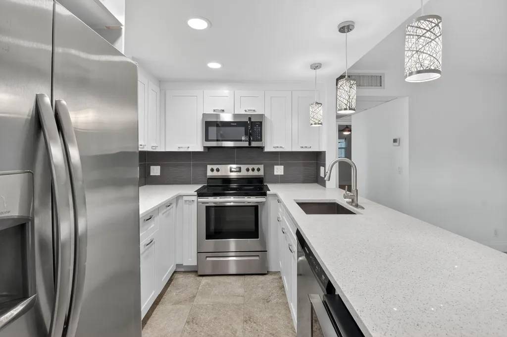 212 Monaco Way E Delray Beach FL 33446