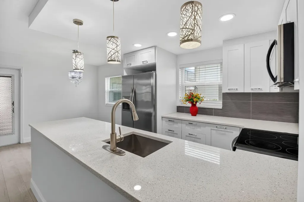 212 Monaco Way E Delray Beach FL 33446
