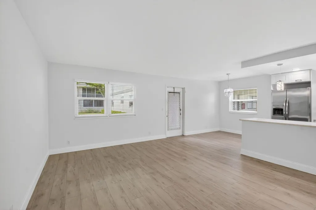 212 Monaco Way E Delray Beach FL 33446