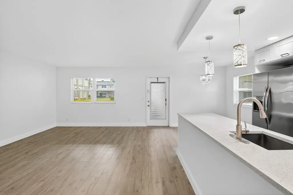 212 Monaco Way E Delray Beach FL 33446