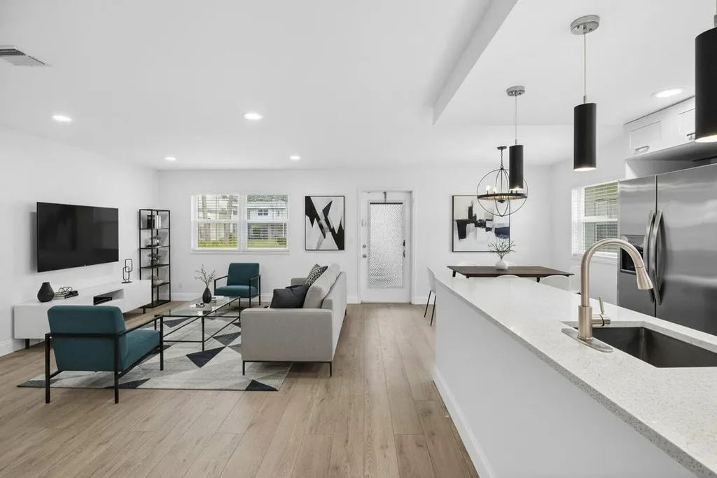 212 Monaco Way E Delray Beach FL 33446