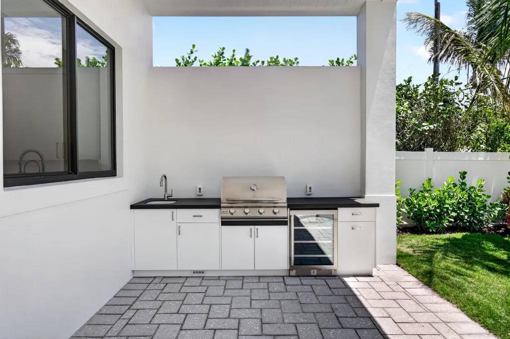 354 Leigh Road West Palm Beach FL 33405