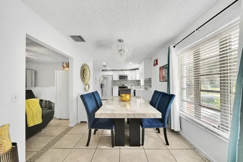213 SE Eyerly Avenue Port St Lucie FL 34983