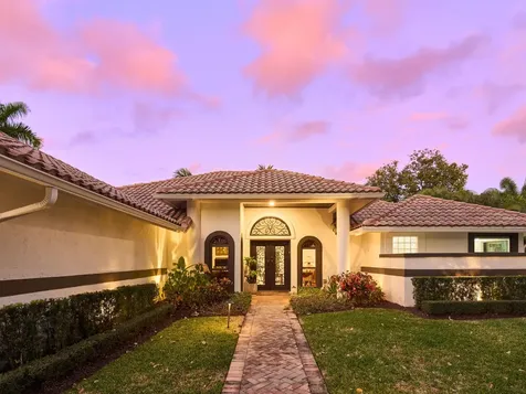3700 Embassy Drive West Palm Beach FL 33401