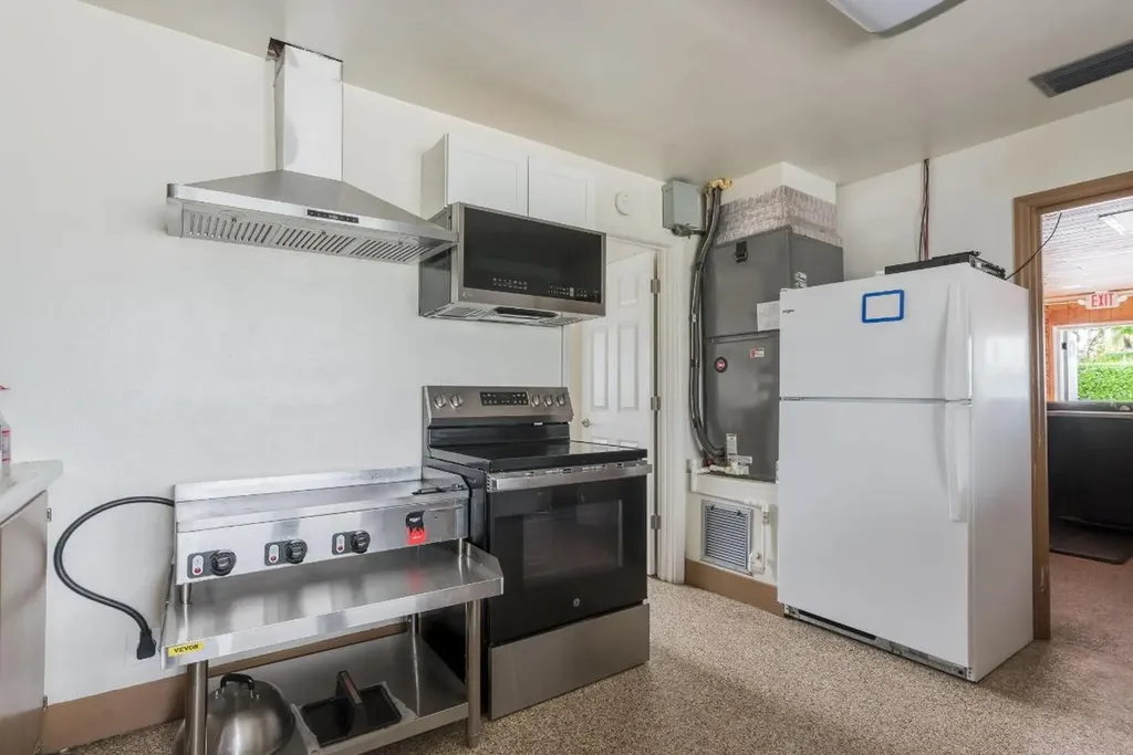 945 Miner Road Lake Worth FL 33462