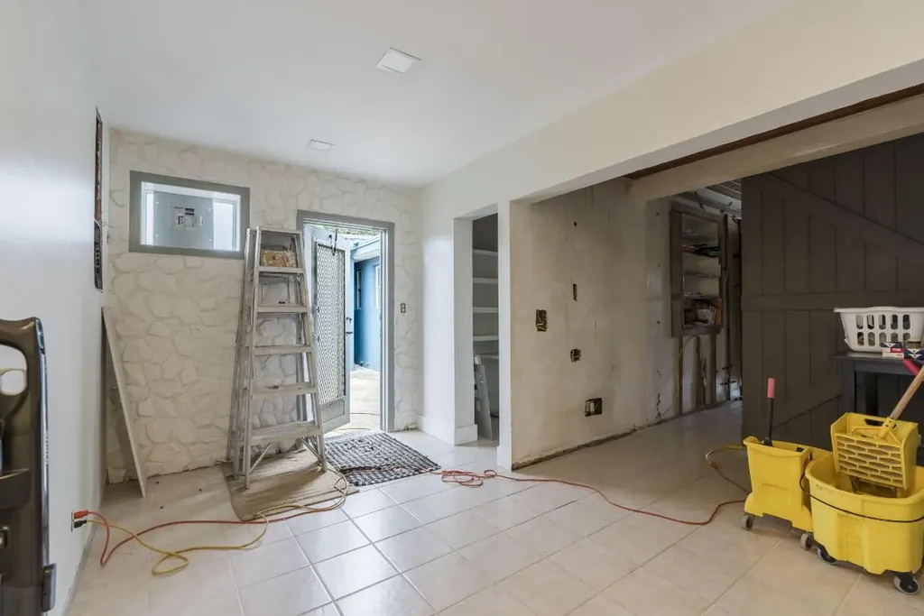 945 Miner Road Lake Worth FL 33462