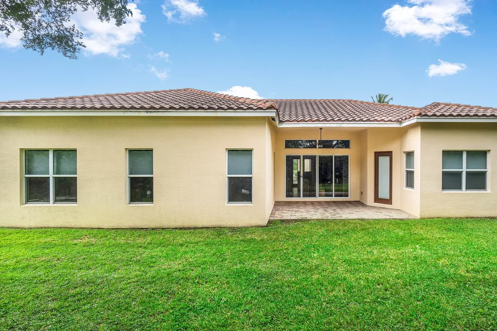 9466 Campi Drive Lake Worth FL 33467