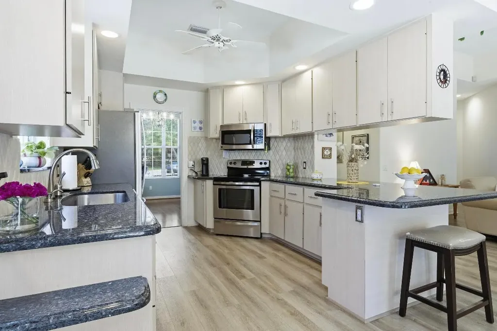 325 Kelsey Park Circle Palm Beach Gardens FL 33410
