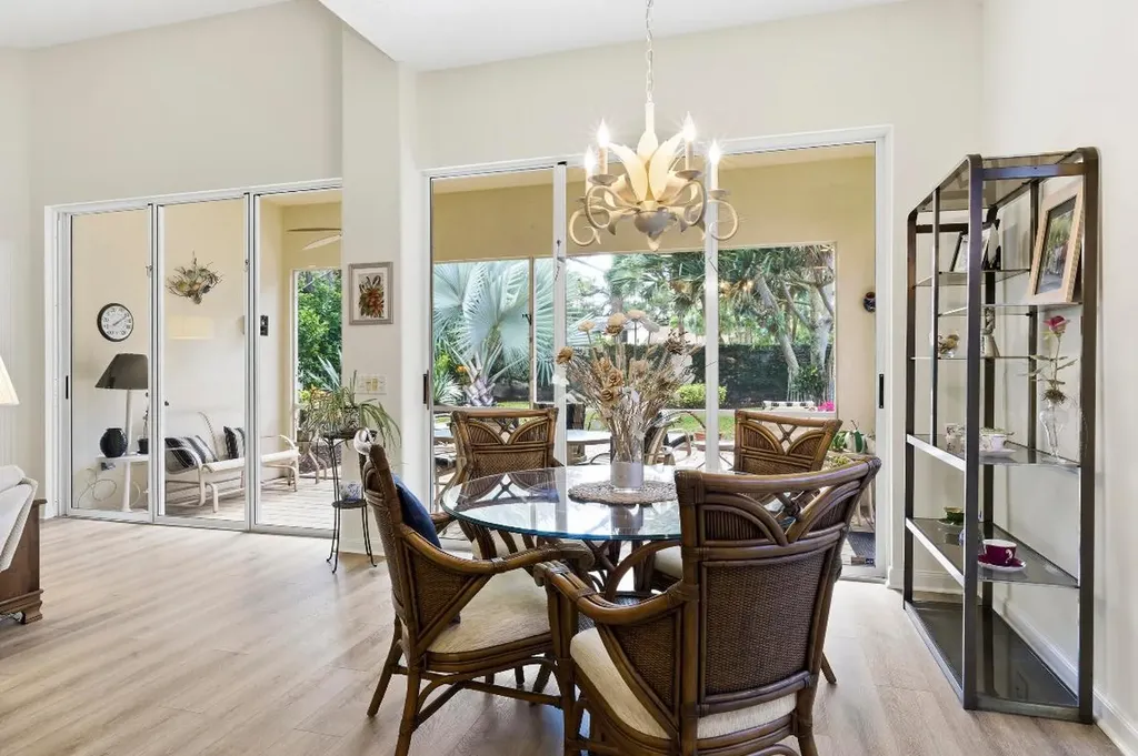 325 Kelsey Park Circle Palm Beach Gardens FL 33410