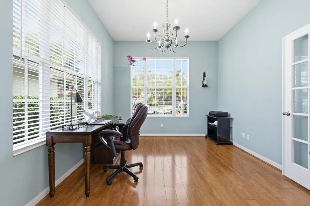325 Kelsey Park Circle Palm Beach Gardens FL 33410