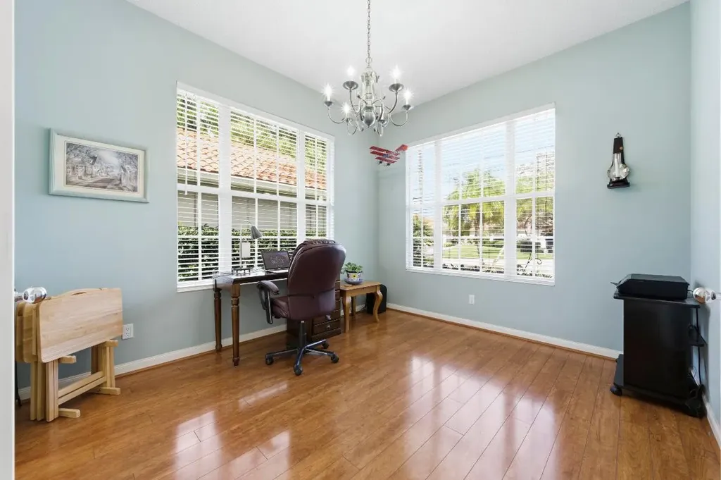 325 Kelsey Park Circle Palm Beach Gardens FL 33410