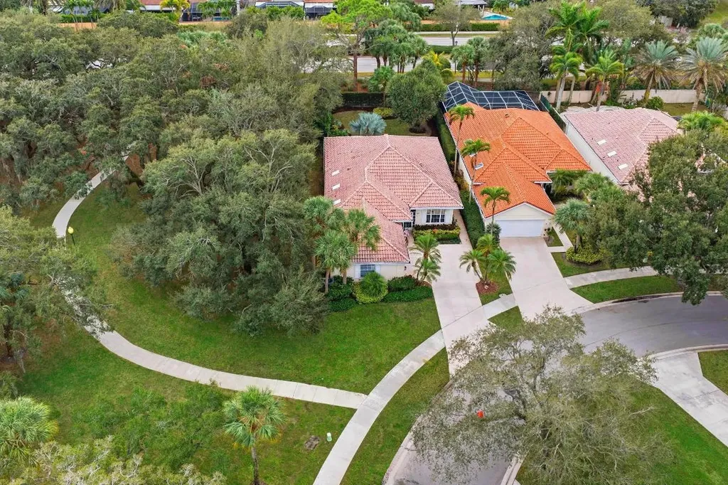 325 Kelsey Park Circle Palm Beach Gardens FL 33410