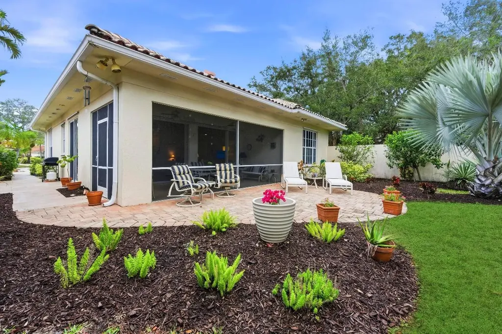 325 Kelsey Park Circle Palm Beach Gardens FL 33410