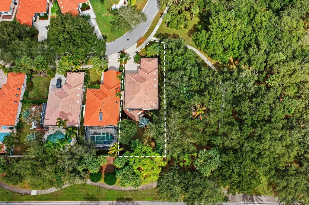 325 Kelsey Park Circle Palm Beach Gardens FL 33410