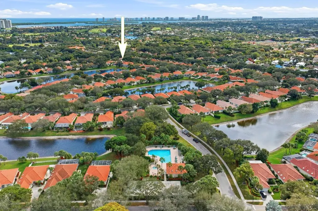 325 Kelsey Park Circle Palm Beach Gardens FL 33410