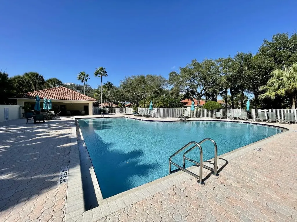325 Kelsey Park Circle Palm Beach Gardens FL 33410