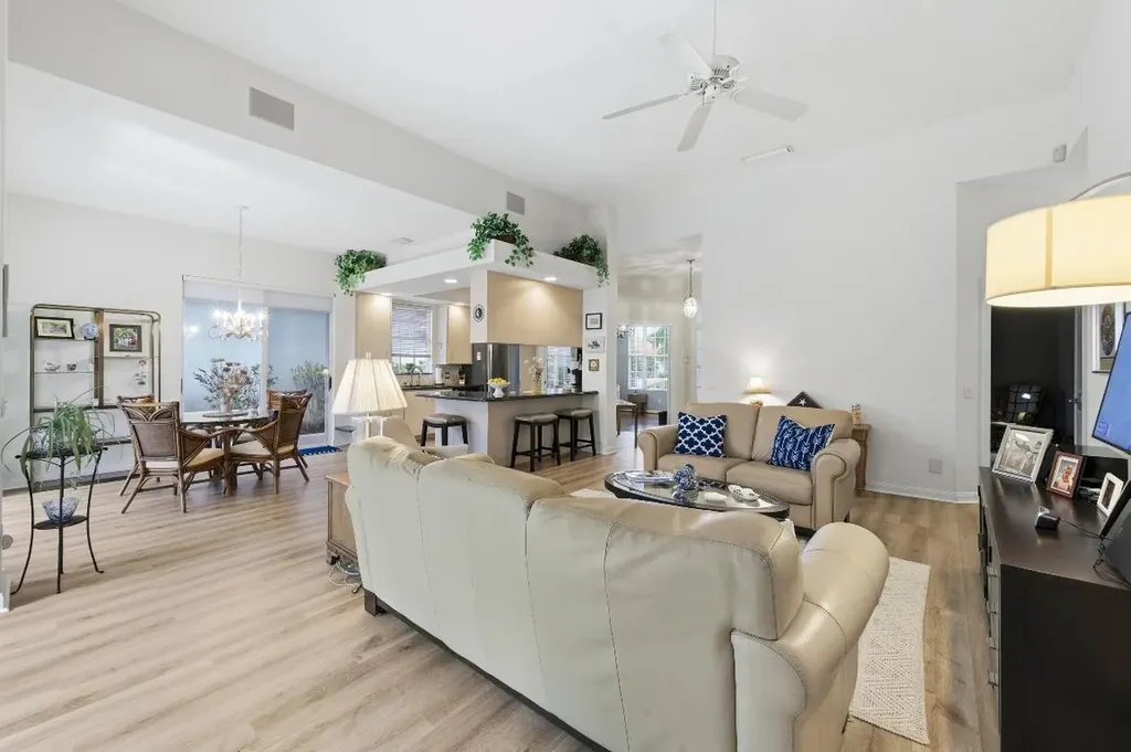 325 Kelsey Park Circle Palm Beach Gardens FL 33410