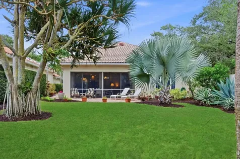 325 Kelsey Park Circle Palm Beach Gardens FL 33410