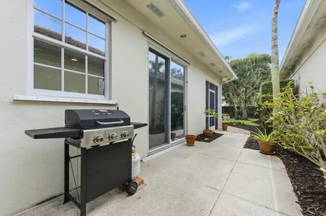 325 Kelsey Park Circle Palm Beach Gardens FL 33410