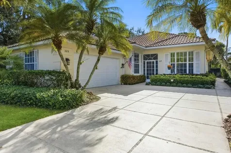 325 Kelsey Park Circle Palm Beach Gardens FL 33410
