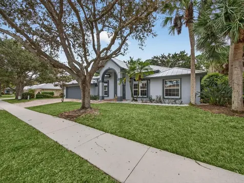 8895 SW Fishermans Wharf Drive Stuart FL 34997