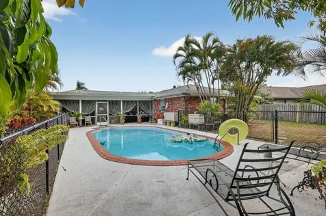 1207 SE Palm Beach Road Port St Lucie FL 34952