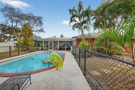 1207 SE Palm Beach Road Port St Lucie FL 34952