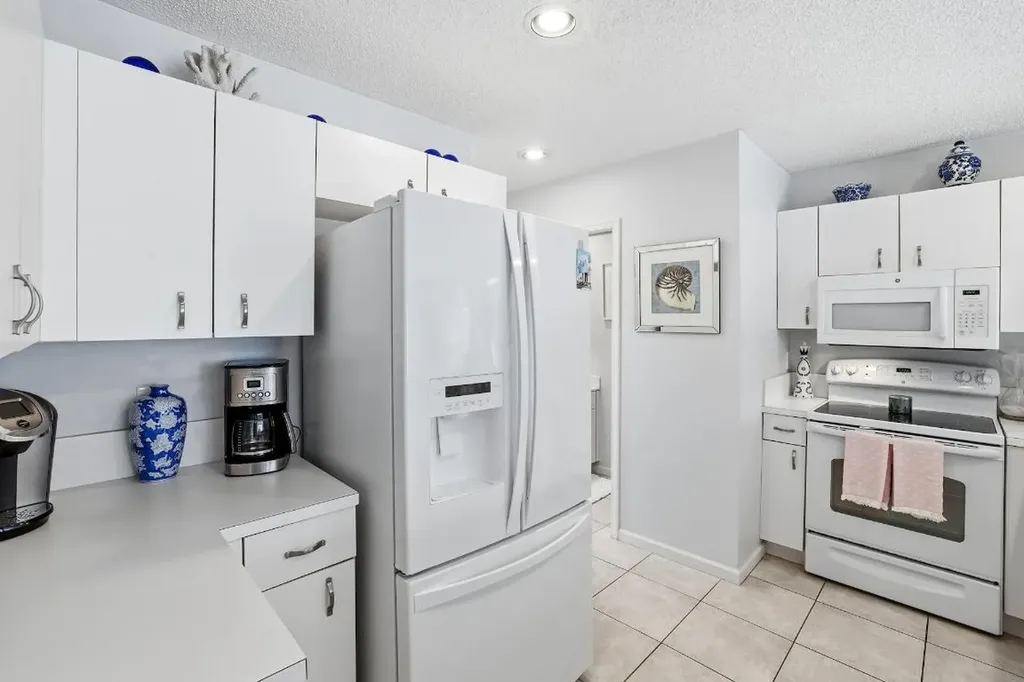 2049 SE 6th Street Deerfield Beach FL 33441