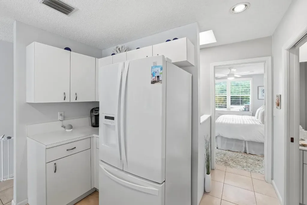 2049 SE 6th Street Deerfield Beach FL 33441