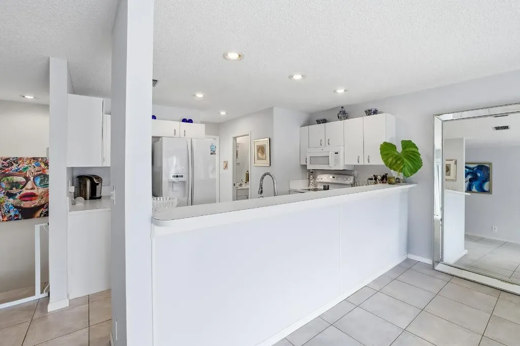 2049 SE 6th Street Deerfield Beach FL 33441