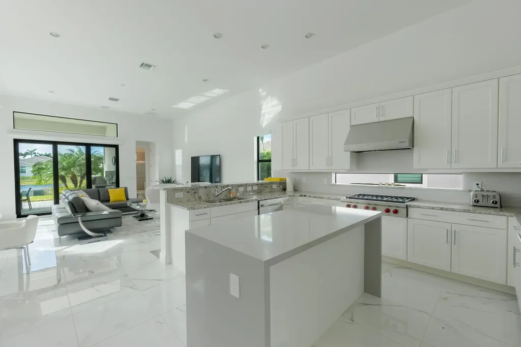 6950 NW 27th Avenue Boca Raton FL 33496