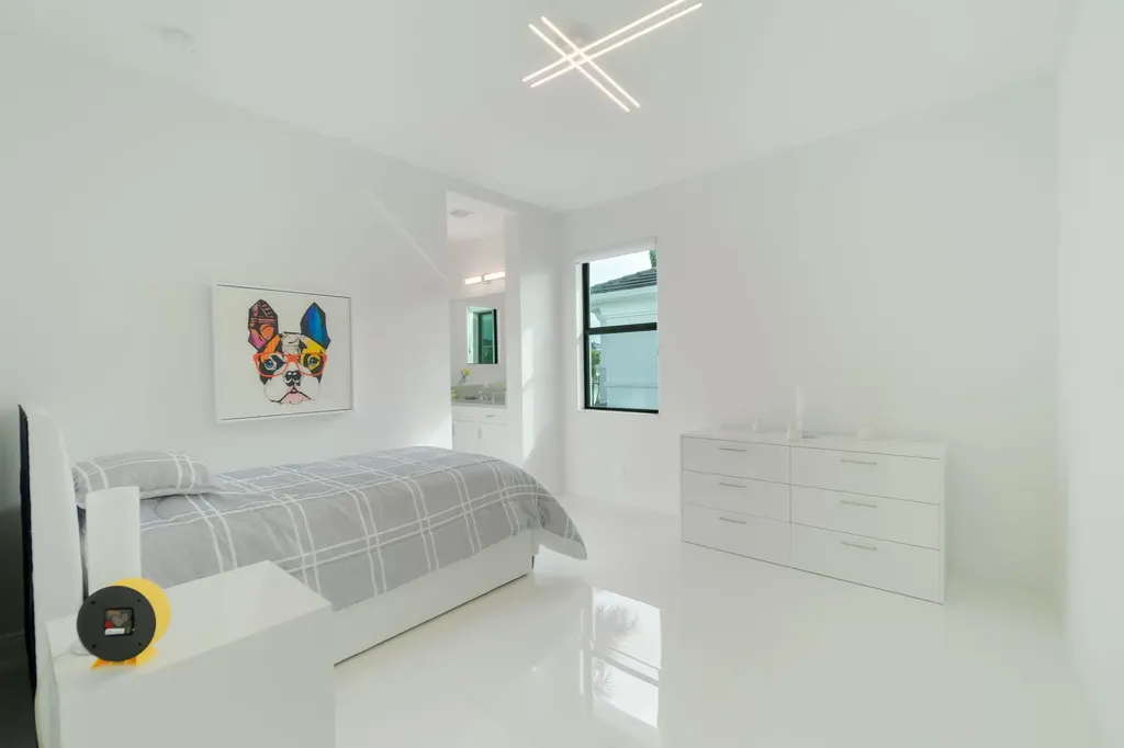 6950 NW 27th Avenue Boca Raton FL 33496