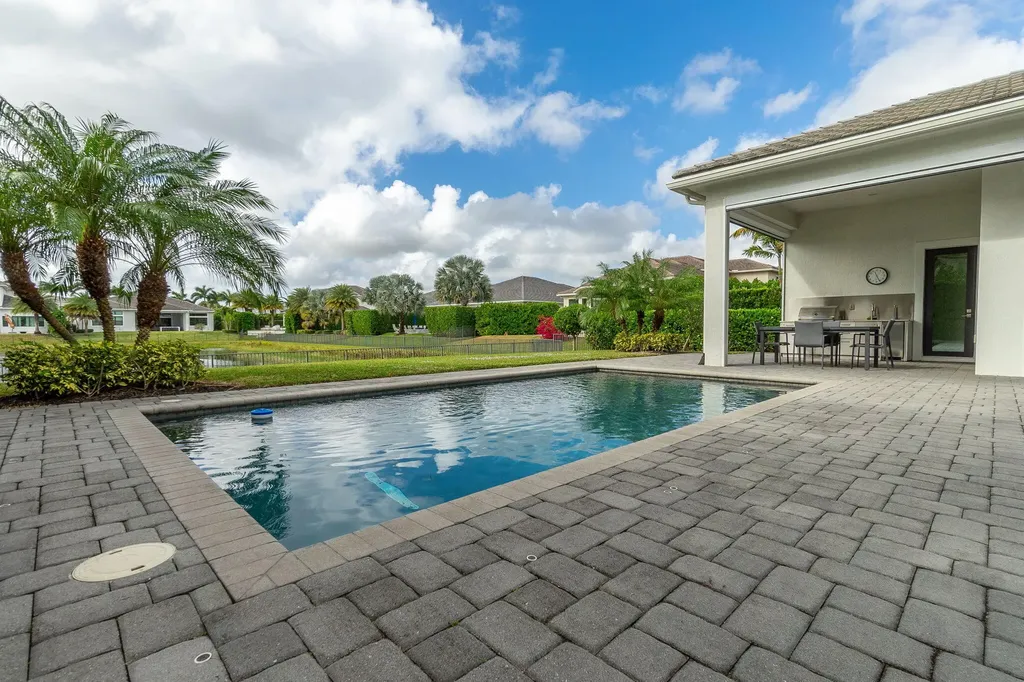6950 NW 27th Avenue Boca Raton FL 33496