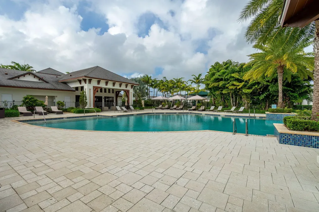 6950 NW 27th Avenue Boca Raton FL 33496