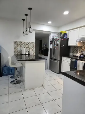 810 Sandtree Drive Palm Beach Gardens FL 33403
