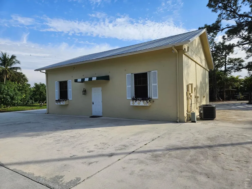 11334 81st Court N Palm Beach Gardens FL 33412
